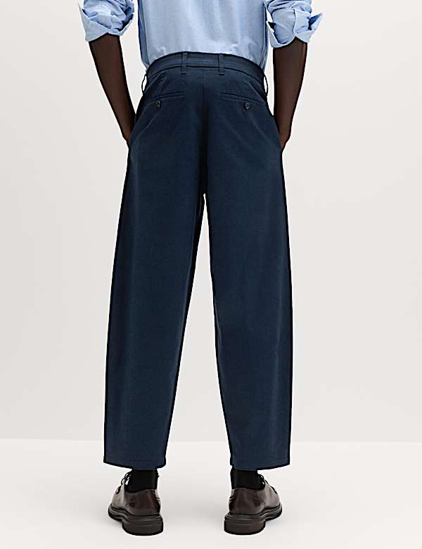 Chino-Hose mit Stretch und Fass-Passform - DE
