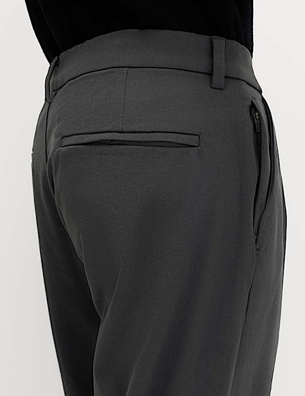 The Ultimate Regular Fit Chinos