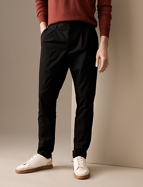 Tapered Fit Pleat Front Stretch Chinos