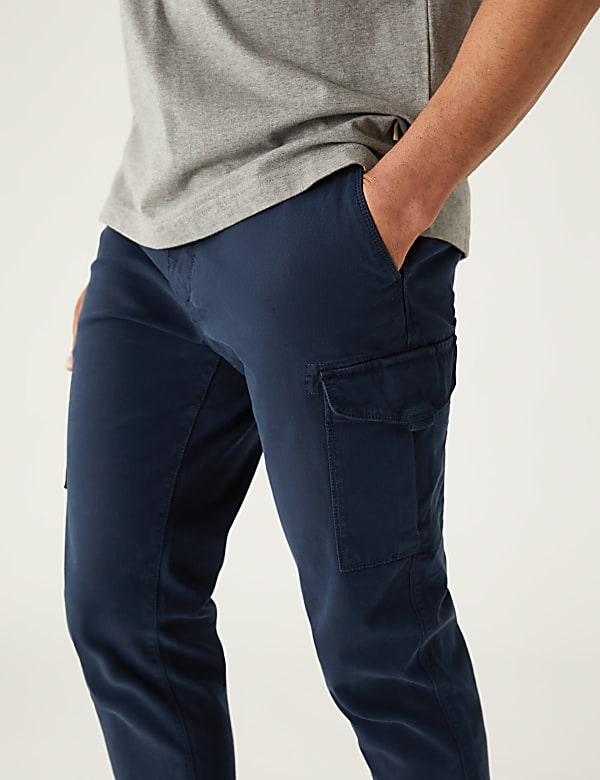 Slim Fit Textured Stretch Cargo Trousers