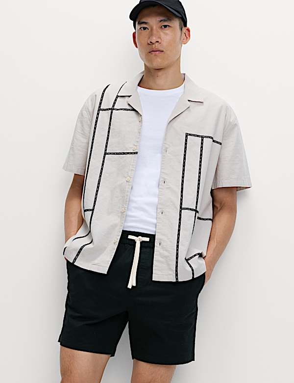 Elasticated Waist Shorter Shorts