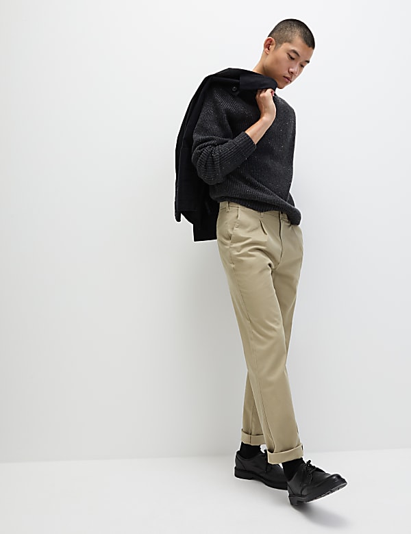 Regular Fit Heritage Twill Pleated Chinos - JP