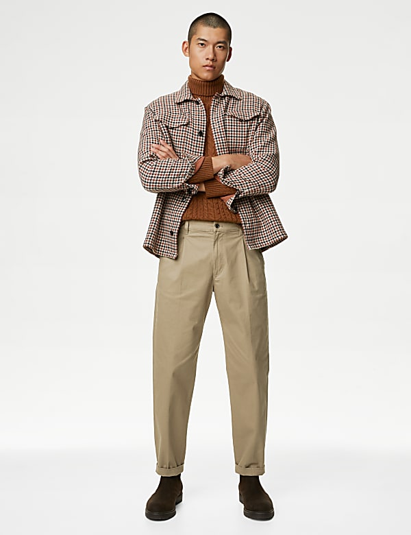 Regular Fit Single Pleat Stretch Chinos