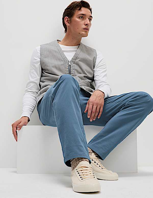 Regular Fit Stretch Chinos