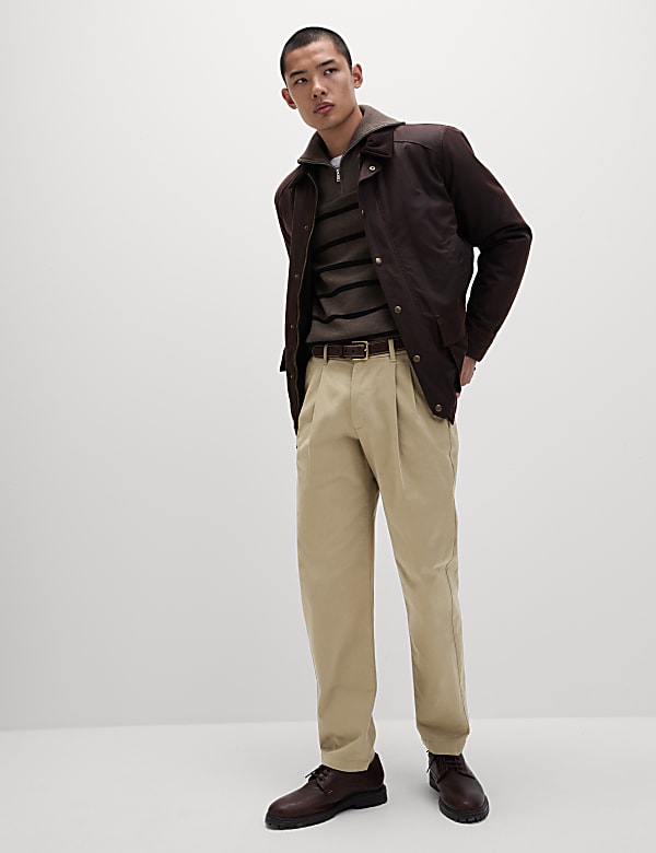 Chinosy o zwężanym kroju ze streczem i podwójną plisą - PL