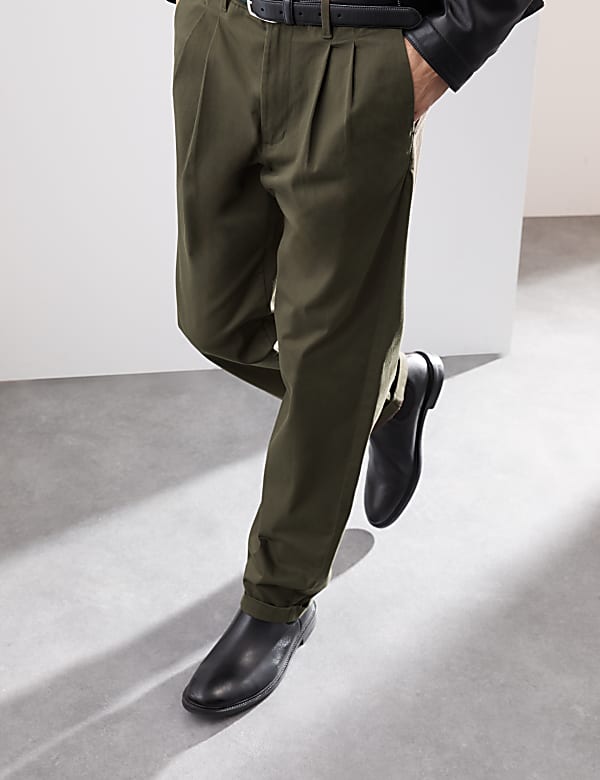 Tapered Fit Twin Pleat Chinos