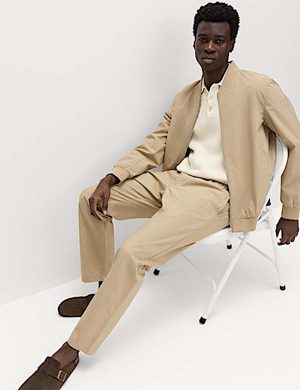 Pantalon l&eacute;ger coupe fusel&eacute;e d&eacute;contract&eacute;e - BE