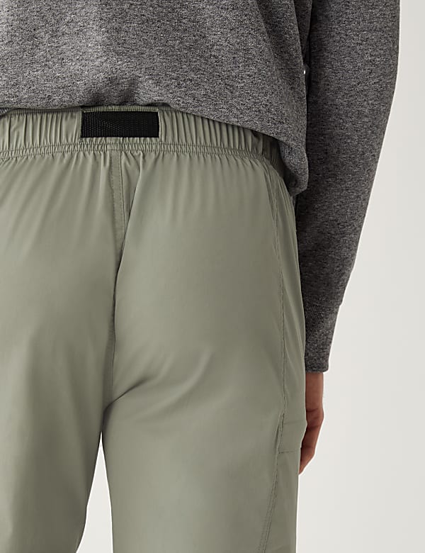 Belted Trekking Shorts with Stormwear™