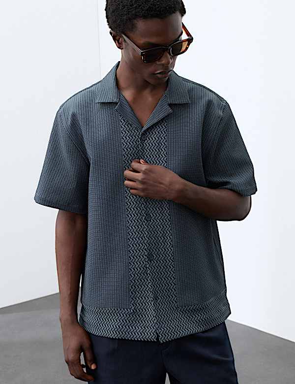 Geometric Jacquard Short Sleeve Shirt