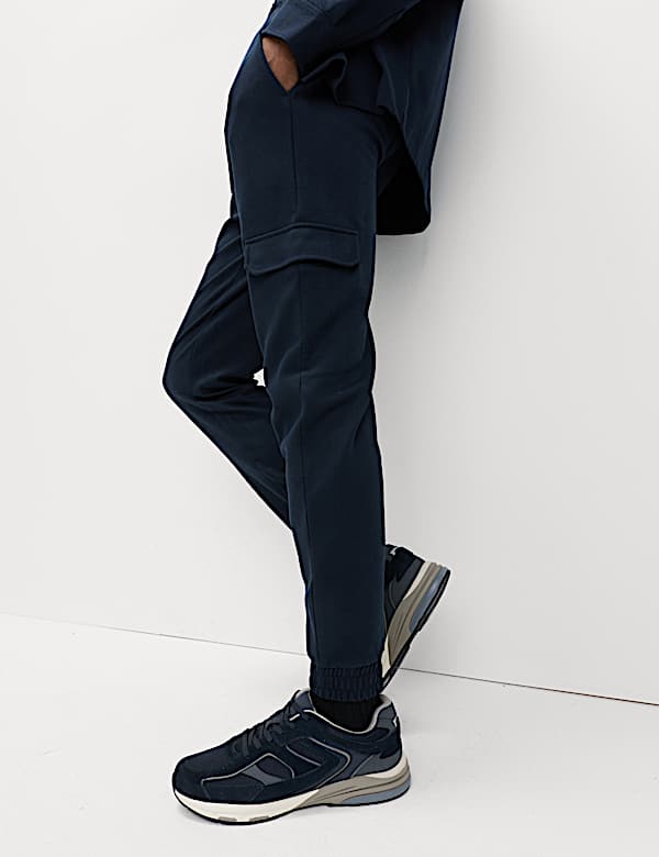 Regular Fit Herringbone Cargo Joggers - AU