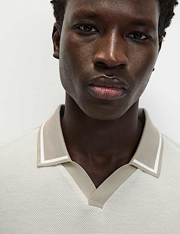 Polo con solapa y ribete - ES