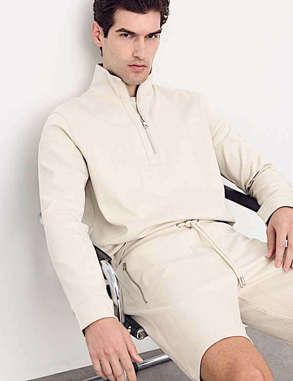 Katoenrijke korte broek met normale pasvorm en structuurdessin - BE