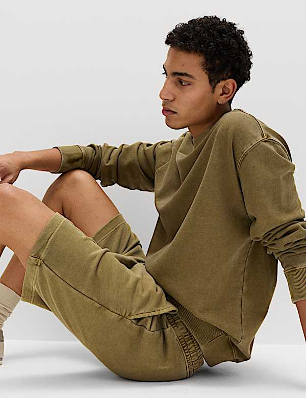 Polo 100 % coton teint en pi&egrave;ce coupe d&eacute;contract&eacute;e - BE