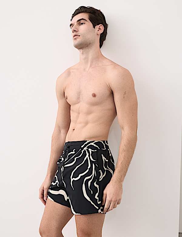 Short de bain fleuri, s&eacute;chage rapide - FR