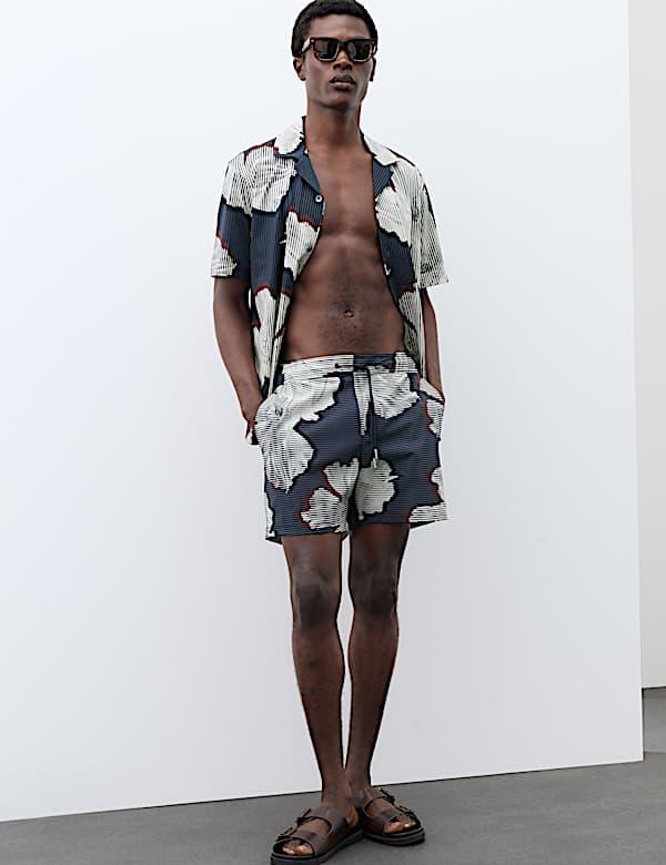 Pocketed Linear Floral Print Swim Shorts