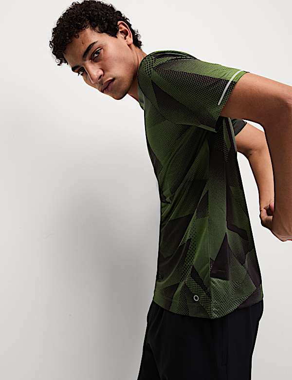 Abstract Print Training T-Shirt - US