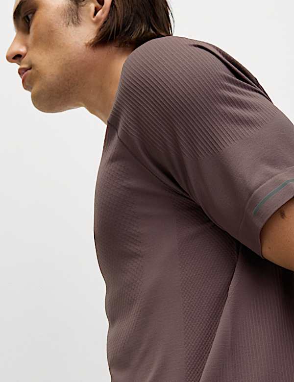 Αθλητικό T-Shirt χωρίς ραφές - GR