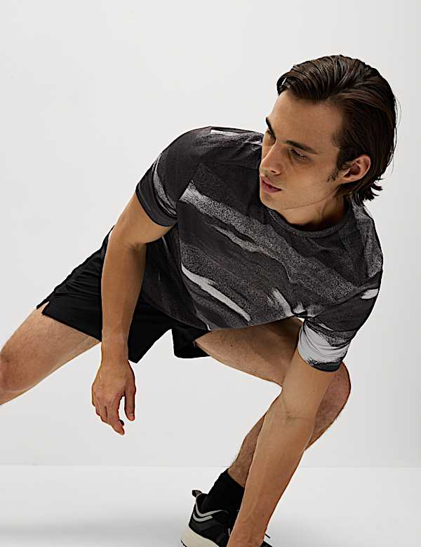 Αθλητικό εμπριμέ T-shirt - GR