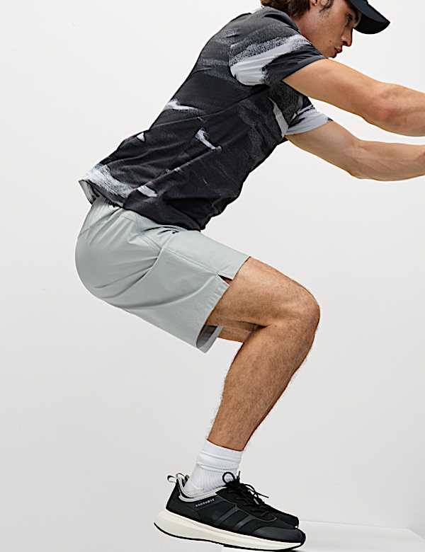 מכנסיים קצרים נמתחים בגזרה ישרה ובאורך 23 ס"מ - IL