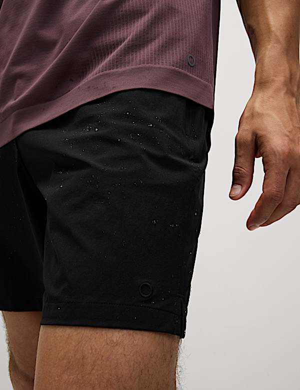 Short de sport extensible coupe standard 18 cm - FR