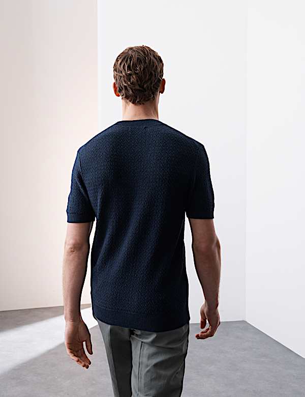 Gestricktes T-Shirt aus Leinenmischgewebe mit Strukturmuster - AT