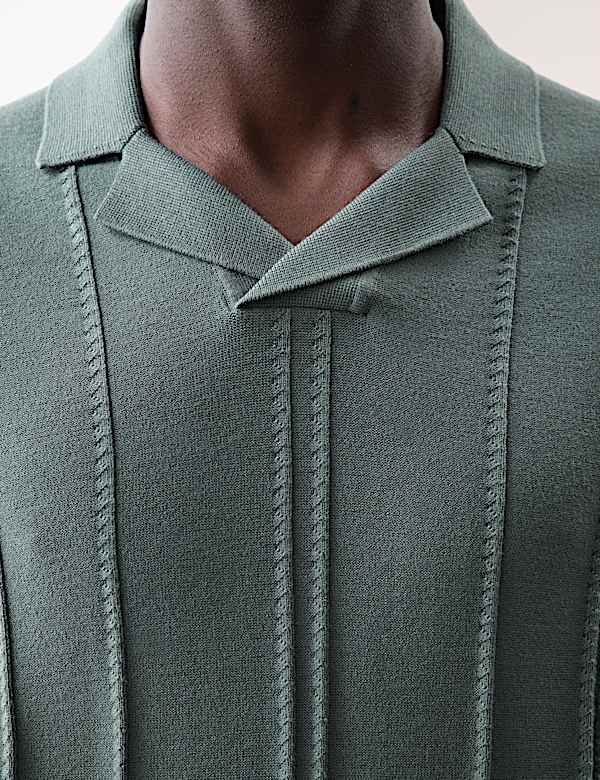 חולצת פולו בסריגת פוינטל עם צווארון פתוח - IL