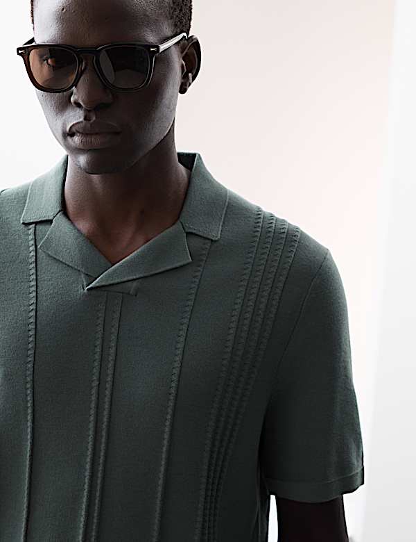 חולצת פולו בסריגת פוינטל עם צווארון פתוח - IL