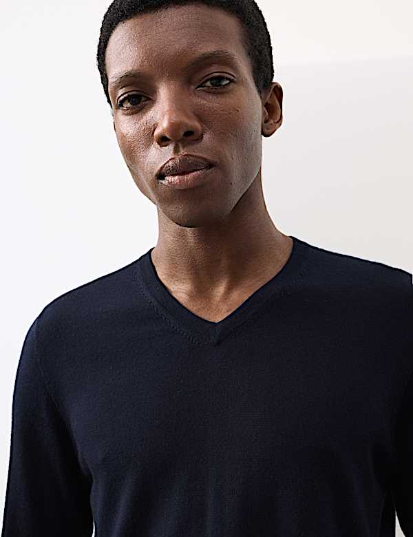 Πουλόβερ με λαιμόκοψη V από μαλλί Merino Extra Fine - GR