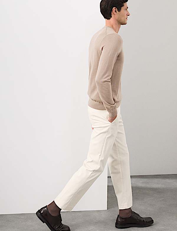 סריג עם צווארון וי מצמר מרינו טהור ועדין במיוחד - IL