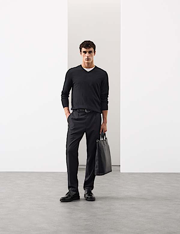 Pure Extra Fine Merino Wool V-Neck Jumper - NZ