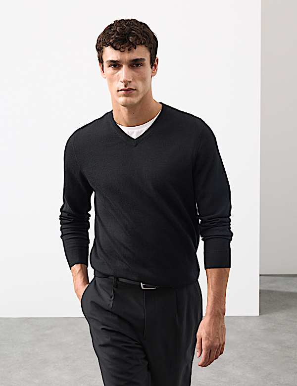 Pure Extra Fine Merino Wool V-Neck Jumper - NZ