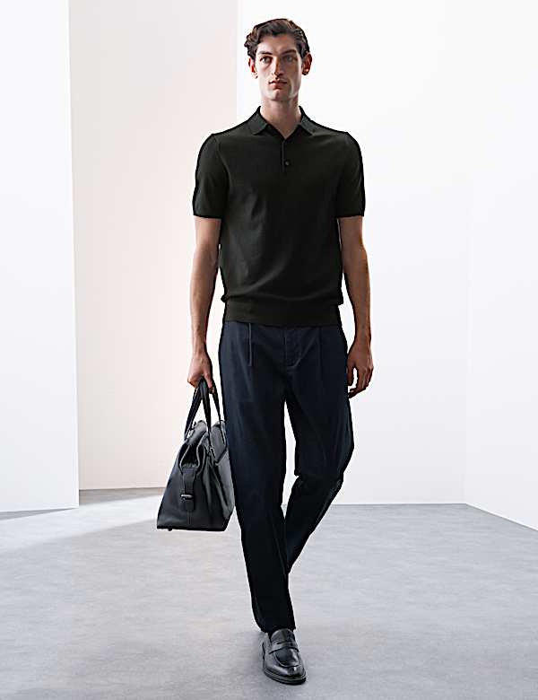 Gestricktes Poloshirt aus reiner, extrafeiner Merinowolle - AT