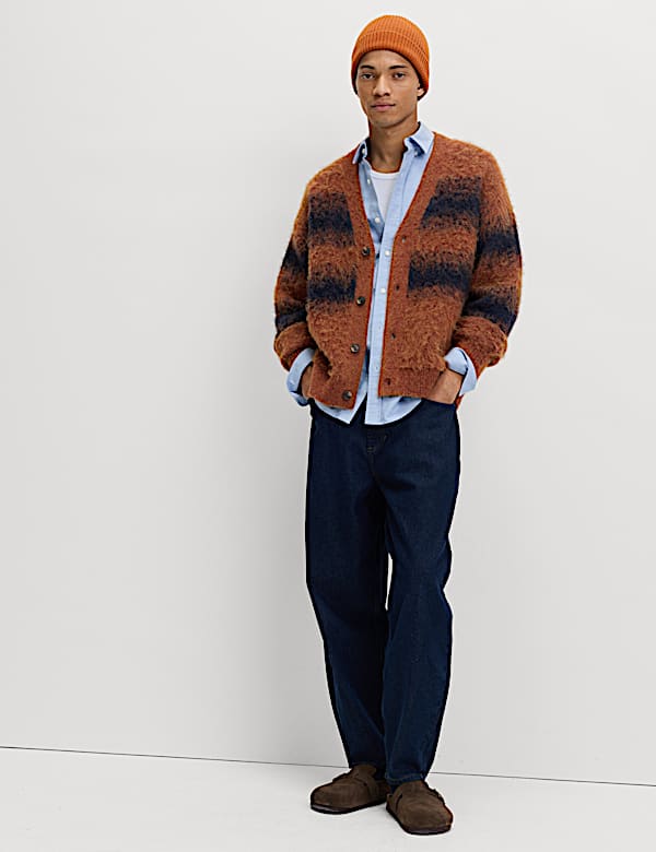 קרדיגן סרוג צמרירי עם פסים וצווארון וי - IL