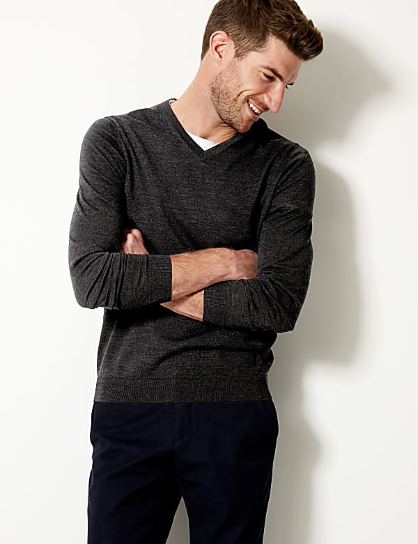 Pure Extra Fine Merino V-Neck Jumper