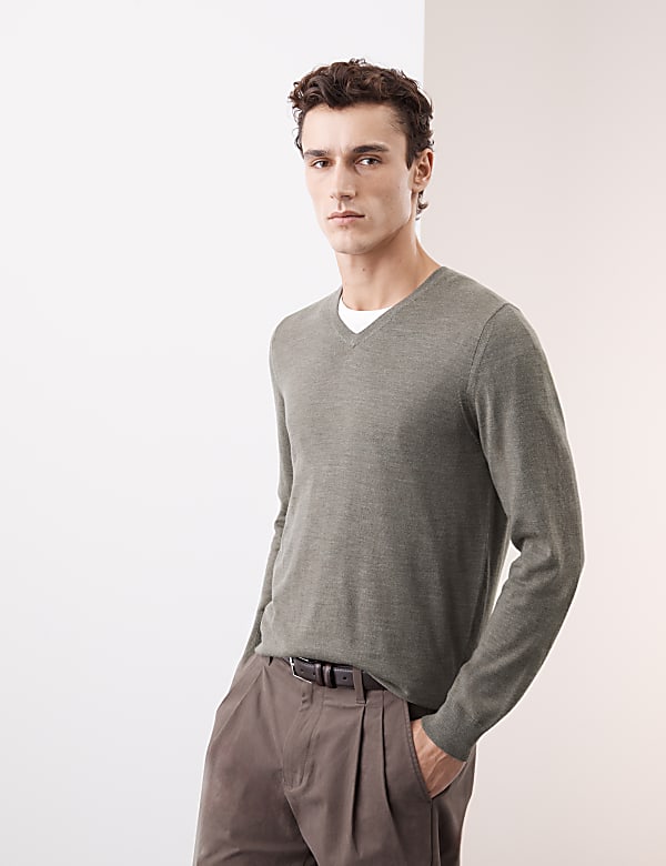 Pure Extra Fine Merino Wool V-Neck Jumper