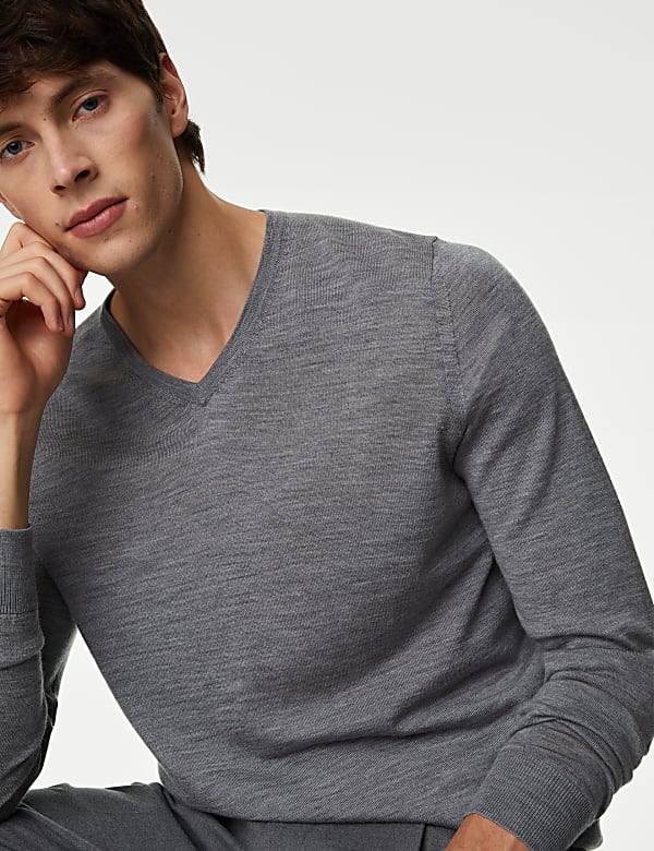 Pure Extra Fine Merino Wool V-Neck Jumper