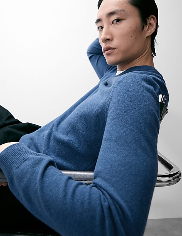 Pure Cashmere V-Neck Jumper - US