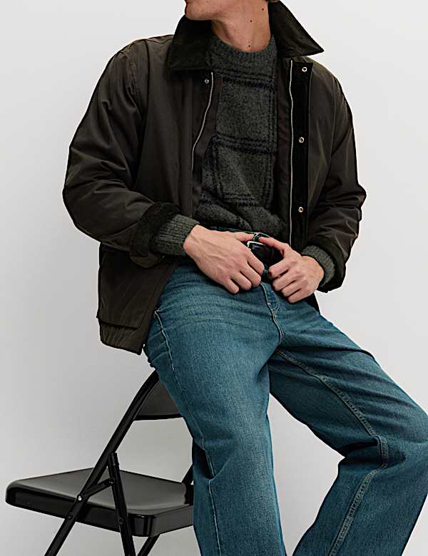 סוודר סרוג צמרירי עם צווארון עגול ומשבצות - IL