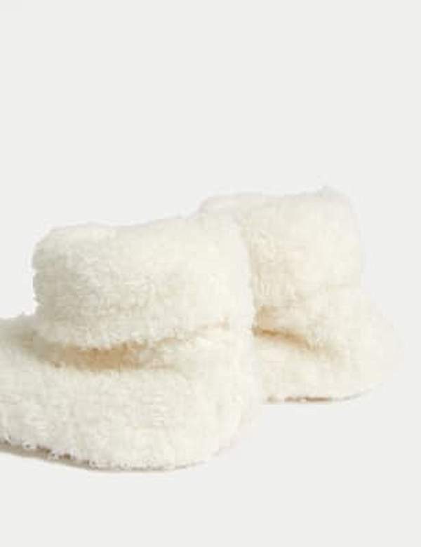 Booties yang Nyaman - ID