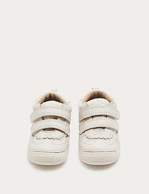 First Walker Leather Broderie Trainers (2 Small-5 Small) - SE