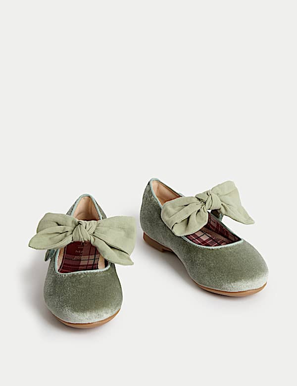 Bow Ballet Shoes (4 Small - 2 Large) - BG