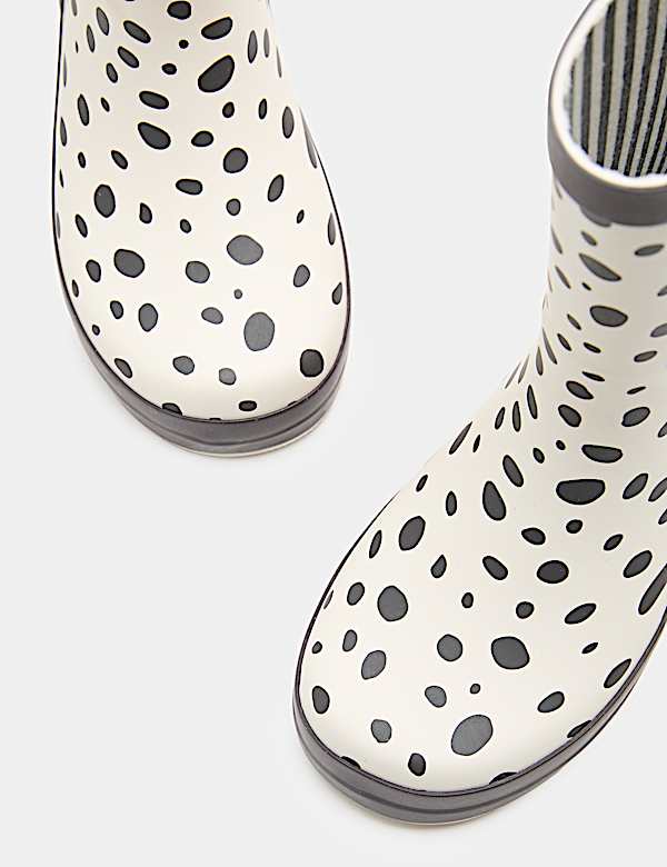 Kids' Waterproof Dalmation Wellies (4 Small - 2 Large) - CN