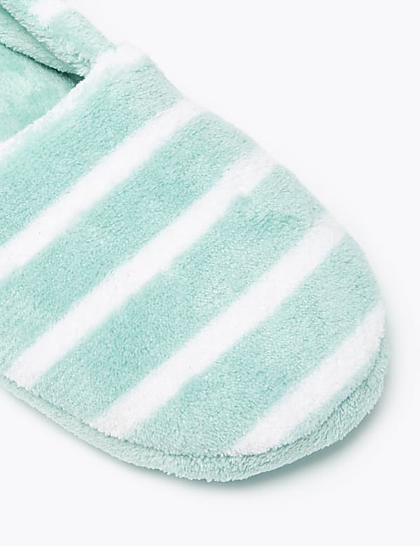 Kids’ Striped Slippers (13 Small - 6 Large)