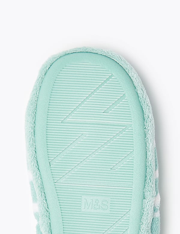 Kids’ Striped Slippers (13 Small - 6 Large)
