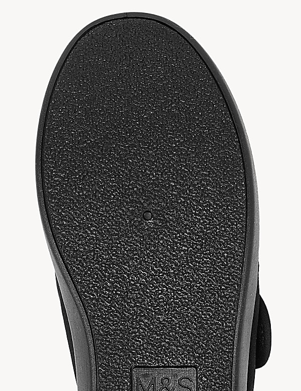 Kids' Riptape Plimsolls (7 Small - 4 Large) - BG