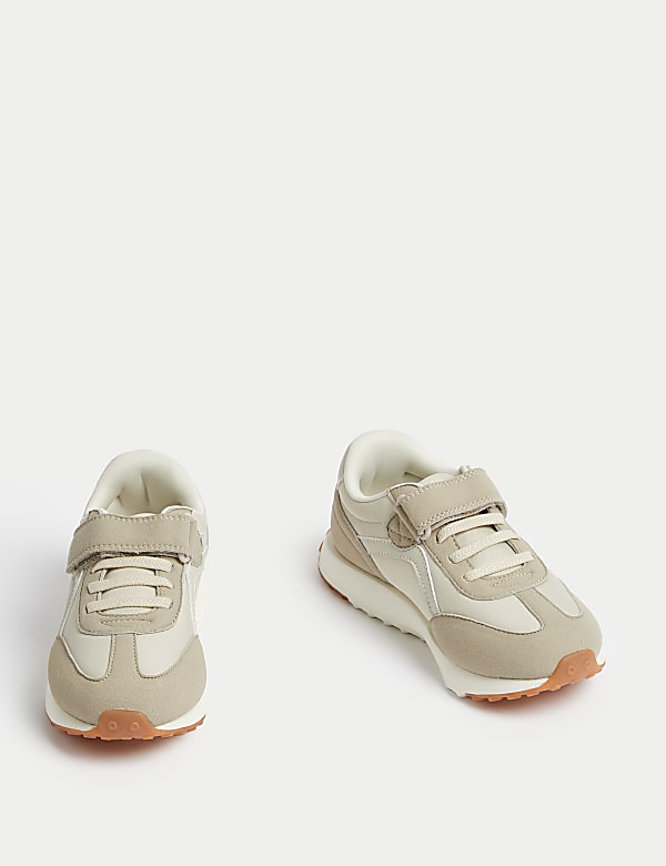 Kids' Freshfeet™ Riptape Trainers (4 Small - 2 Large) - RO