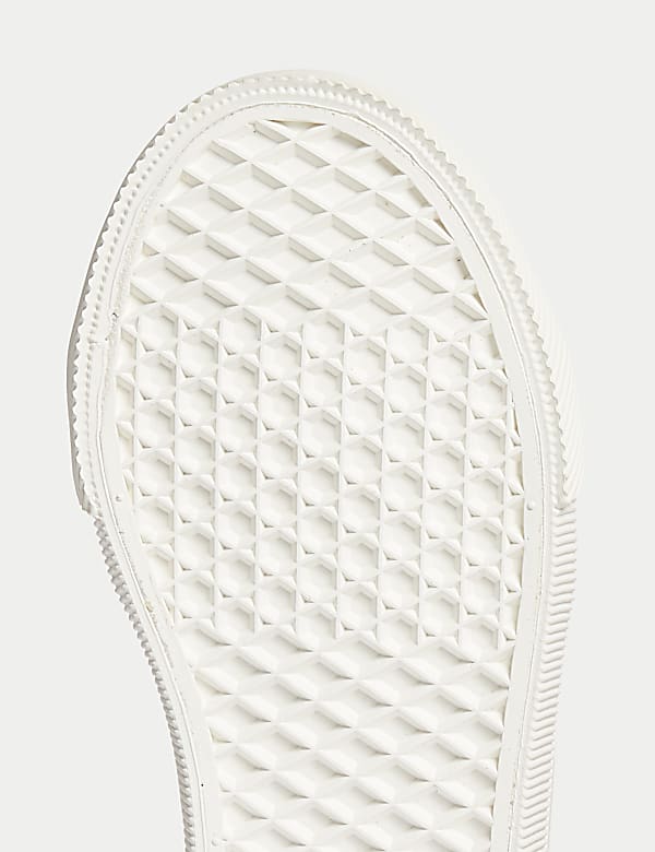 Kids' Freshfeet&trade; Metallic Trainers (3 Large - 6 Large) - NL