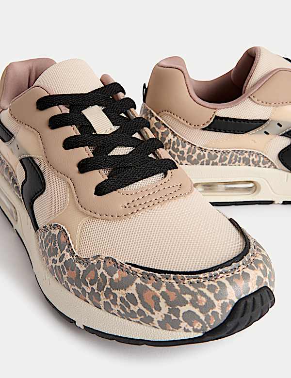 Kids&rsquo; Bubble Sole Trainers (1 - 7 Large) - NL