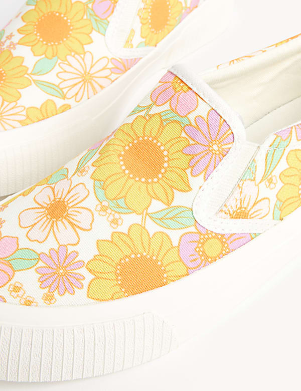 Kids' Canvas Floral Slip-on Pumps