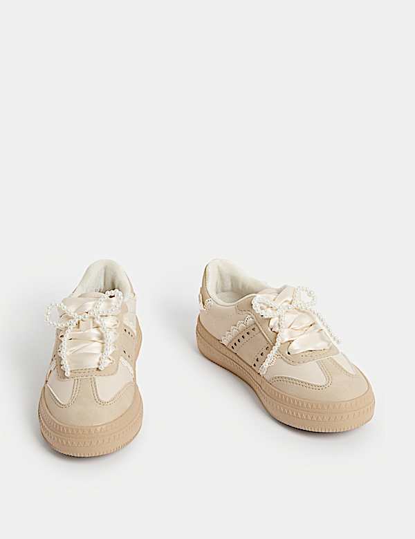 נעלי ספורט לילדים בעיטור תחרה (9 סמול - 7 לארג') - IL